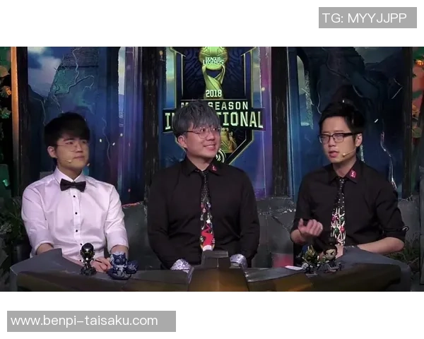 退役选手成功转型解说员专业分析赢得观众认可与喜爱 退役选手成功转型解说员专业分析赢得观众认可与喜爱